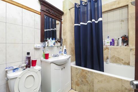 5831 N Artesian Ave, Chicago, IL 60659 photo 9
