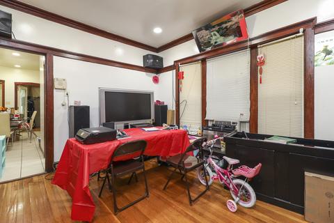 5831 N Artesian Ave, Chicago, IL 60659 photo 11