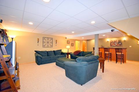 701 Stuart Dr, Carol Stream, IL 60188 photo 29