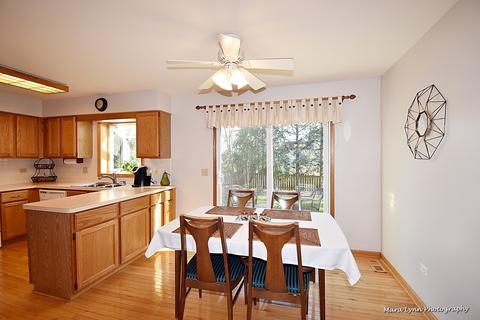 701 Stuart Dr, Carol Stream, IL 60188 photo 13