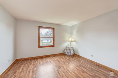 319 Spring Rd, Ingleside, IL 60041 photo 15