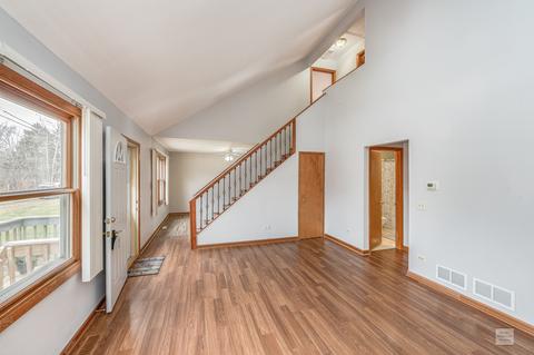 319 Spring Rd, Ingleside, IL 60041 photo 5
