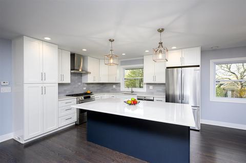 646 S Cedar Ave, Elmhurst, IL 60126 photo 9