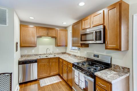 79 Circle Dr E, Montgomery, IL 60538 photo 7
