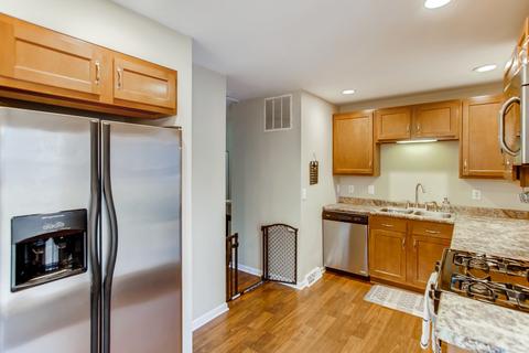 79 Circle Dr E, Montgomery, IL 60538 photo 8