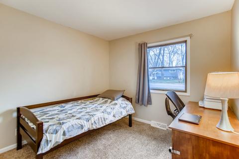 79 Circle Dr E, Montgomery, IL 60538 photo 12