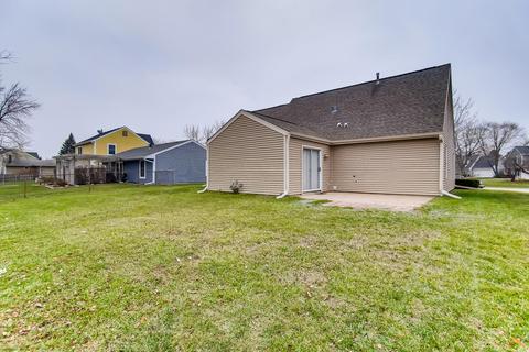 896 Shady Ln, Aurora, IL 60506 photo 16