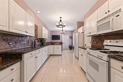 2103 Trowbridge Ct, Glenview, IL 60026 photo 5