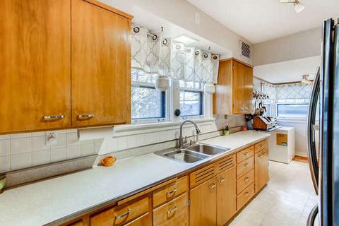 768 Mill St, Elgin, IL 60123 photo 7
