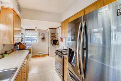 768 Mill St, Elgin, IL 60123 photo 8