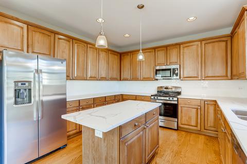 322 Cassidy Ln, Elgin, IL 60124 photo 6