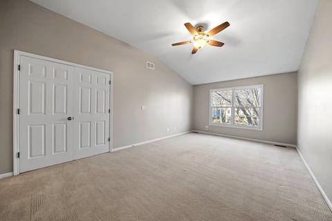 1073 Wakefield Dr, Elgin, IL 60120 photo 12