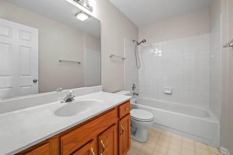 1073 Wakefield Dr, Elgin, IL 60120 photo 21