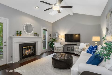 1012 Adare Dr, Wheaton, IL 60189 photo 8