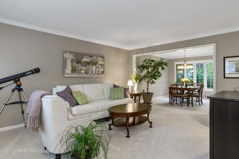 1012 Adare Dr, Wheaton, IL 60189 photo 4