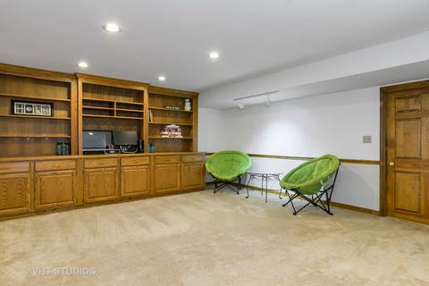 1012 Adare Dr, Wheaton, IL 60189 photo 16