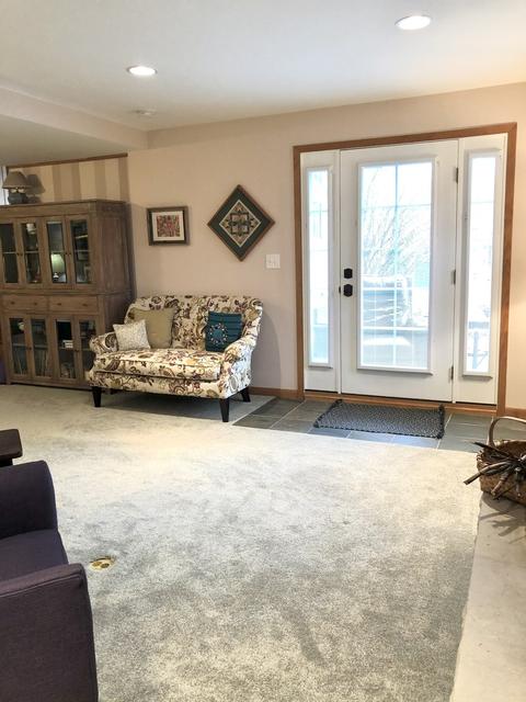 447 Tennyson Rd, Bartlett, IL 60103 photo 4