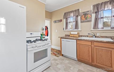 1007 Duncan Ave, Elgin, IL 60120 photo 12
