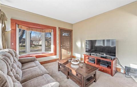 1007 Duncan Ave, Elgin, IL 60120 photo 8