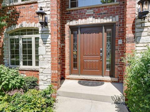 13009 Silverleaf Ct, Plainfield, IL 60585 photo 2