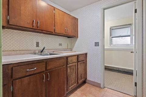 1135 Blackhawk Dr, Elgin, IL 60120 photo 22