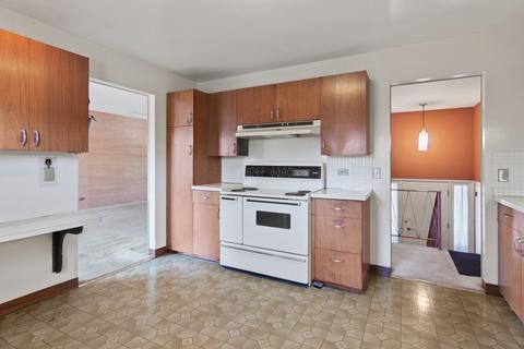 1135 Blackhawk Dr, Elgin, IL 60120 photo 9