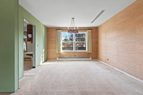 1135 Blackhawk Dr, Elgin, IL 60120 photo 4