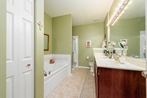 239 Garden Dr #-, Elgin, IL 60123 photo 14