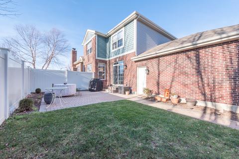 239 Garden Dr #-, Elgin, IL 60123 photo 25