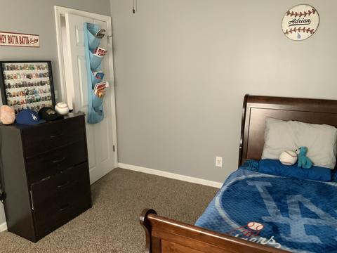 527 Aller Ave, Elgin, IL 60120 photo 22