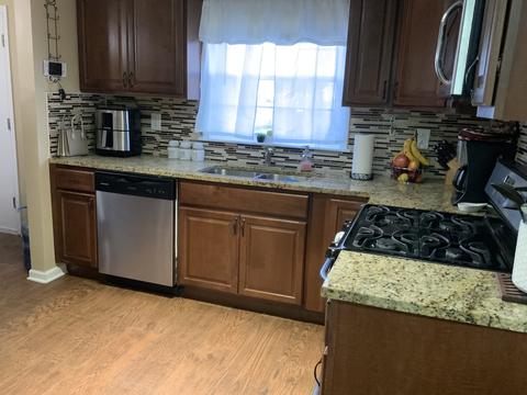 527 Aller Ave, Elgin, IL 60120 photo 10