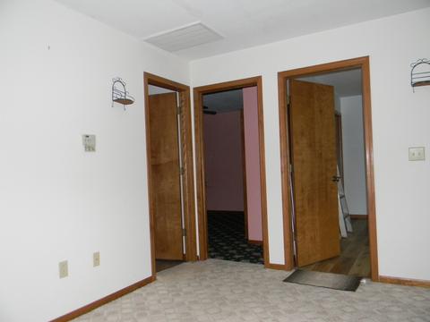 116 Clark St, Chenoa, IL 61726 photo 10