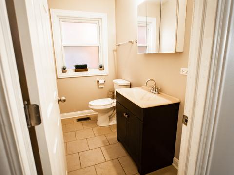 4164 S Berkeley Ave, Chicago, IL 60653 photo 6