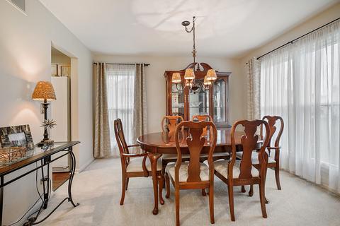 1810 Olde Mill Rd, Plainfield, IL 60586 photo 3