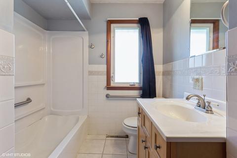 18 Norman St, Kankakee, IL 60901 photo 8