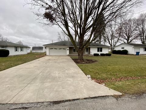 914 Warren St, Chenoa, IL 61726 photo 1