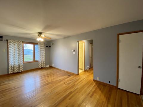 914 Warren St, Chenoa, IL 61726 photo 10