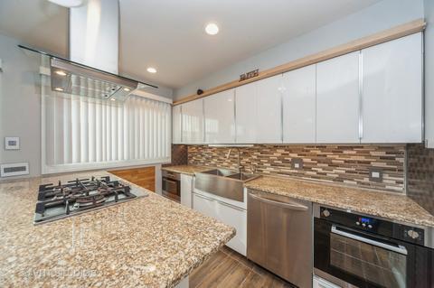 1813 Sessions Walk, Hoffman Estates, IL 60169 photo 5