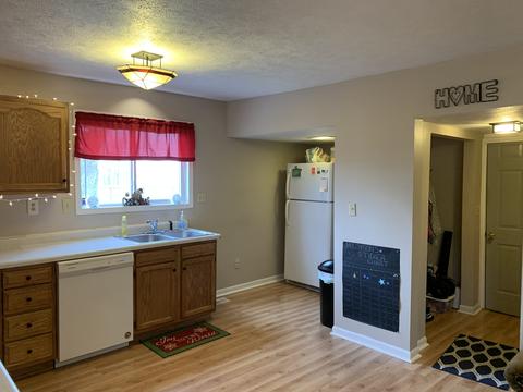 126 Clark St, Chenoa, IL 61726 photo 7