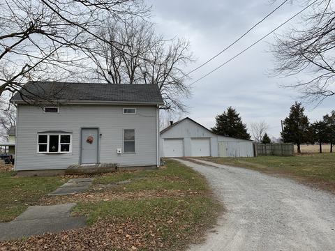 126 Clark St, Chenoa, IL 61726 photo 1