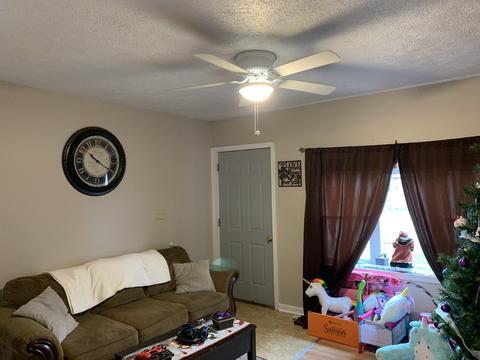126 Clark St, Chenoa, IL 61726 photo 2
