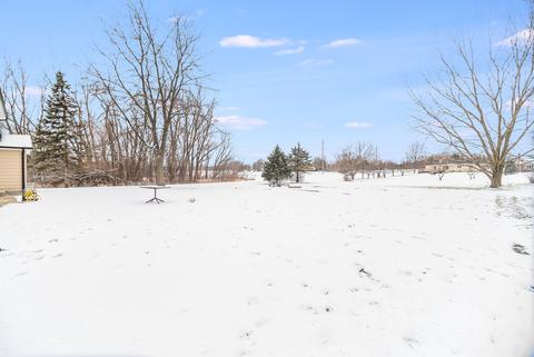 724 Fairview Ln, Bartlett, IL 60103 photo 2