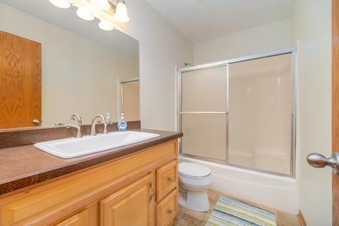 724 Fairview Ln, Bartlett, IL 60103 photo 18