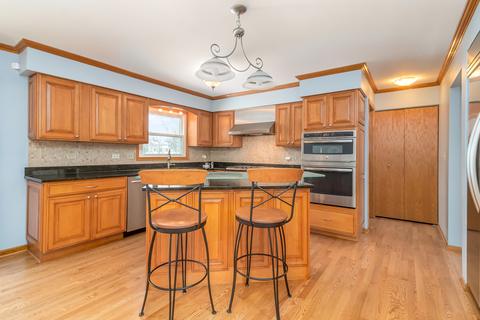 724 Fairview Ln, Bartlett, IL 60103 photo 8