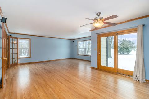 724 Fairview Ln, Bartlett, IL 60103 photo 13