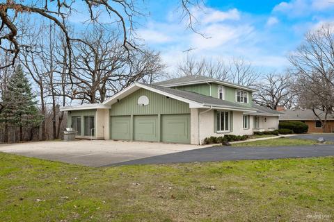 1110 Morningside Dr, Elgin, IL 60123 photo 5