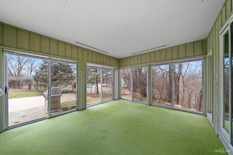 1110 Morningside Dr, Elgin, IL 60123 photo 12