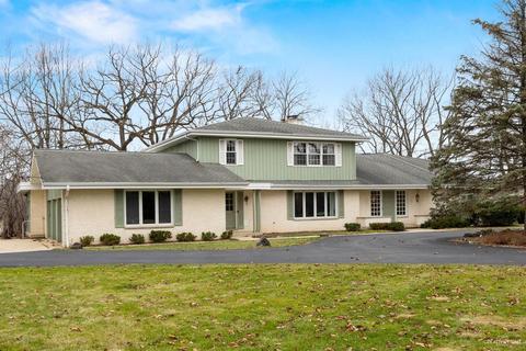 1110 Morningside Dr, Elgin, IL 60123 photo 1