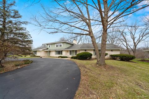 1110 Morningside Dr, Elgin, IL 60123 photo 2