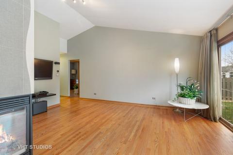 1010 Louis Ave, Algonquin, IL 60102 photo 4